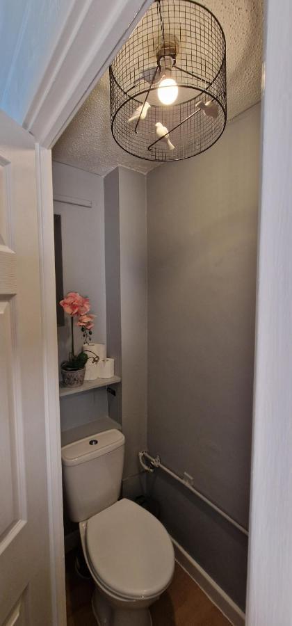 Spacious & Comfy Home- Very Close To Nec Birmingham ,Hs2 & Airport- Perfect For Contractors & Groups- Free Parking & Fast Wifi Marston Green Exterior foto
