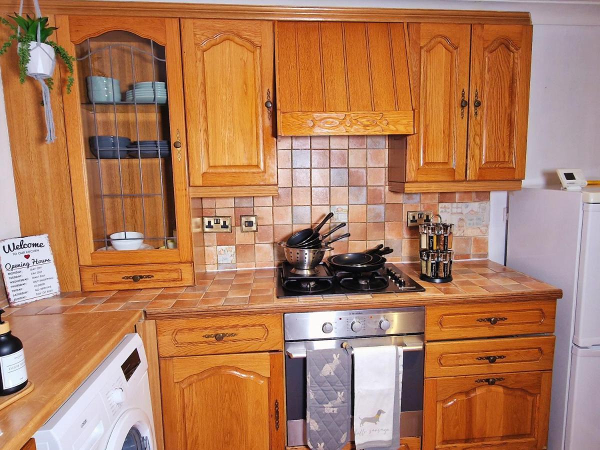 Spacious & Comfy Home- Very Close To Nec Birmingham ,Hs2 & Airport- Perfect For Contractors & Groups- Free Parking & Fast Wifi Marston Green Exterior foto