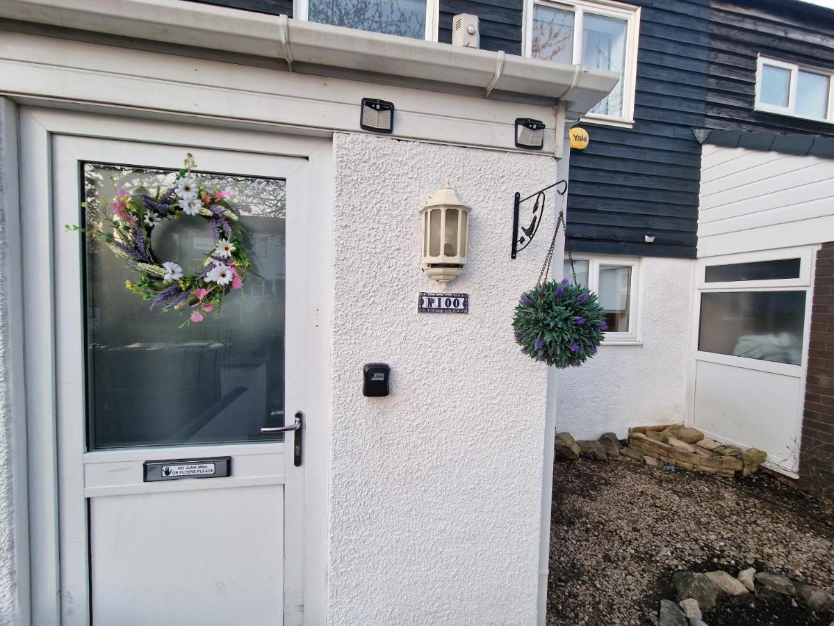 Spacious & Comfy Home- Very Close To Nec Birmingham ,Hs2 & Airport- Perfect For Contractors & Groups- Free Parking & Fast Wifi Marston Green Exterior foto